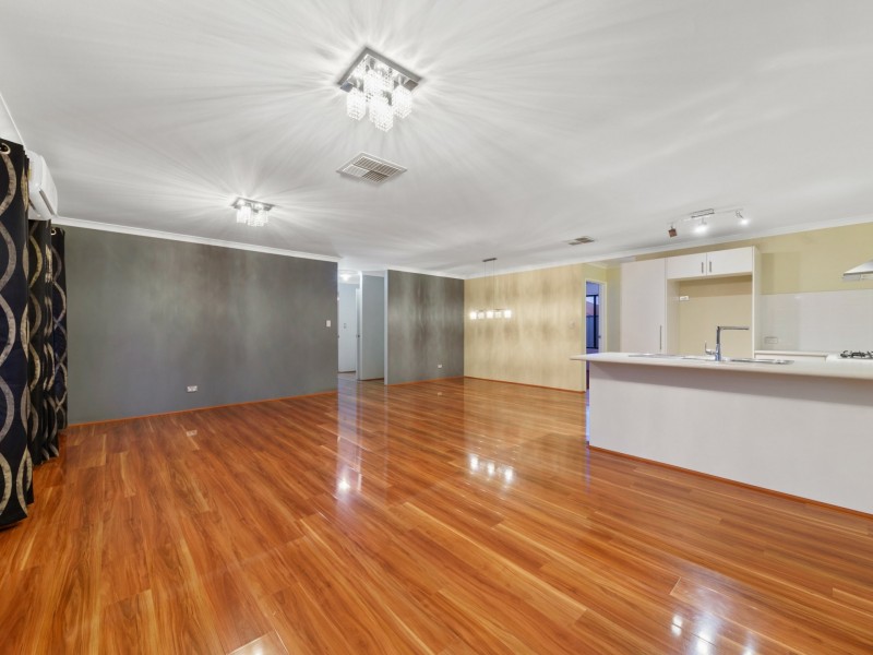 12 Hodgkinson Turn, Canning Vale WA 6155