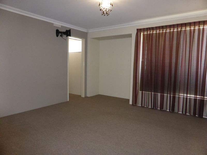 6 Nightingale Road, Southern River WA 6110