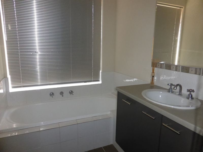 6 Nightingale Road, Southern River WA 6110