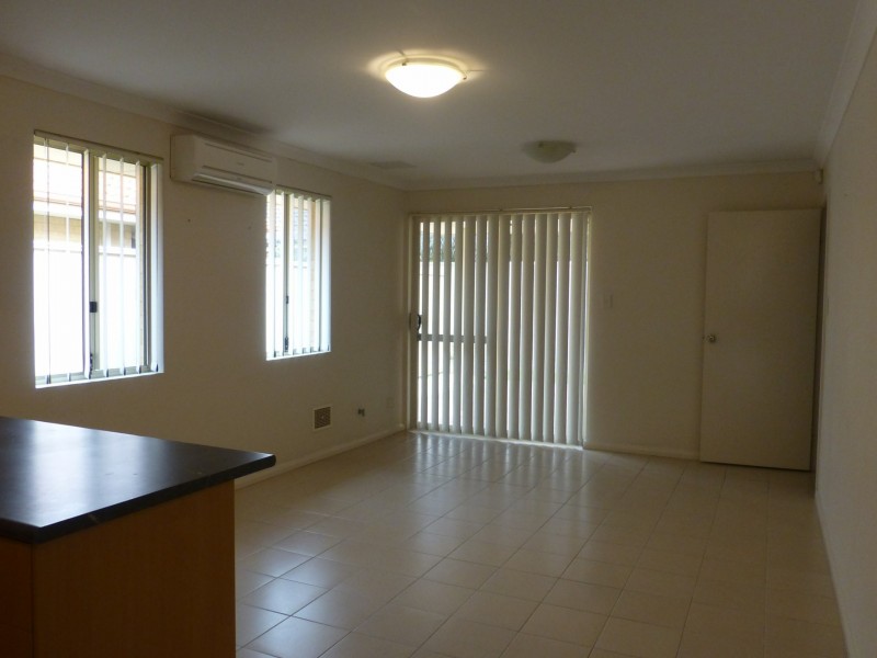 63/135 Challis Road, Seville Grove WA 6112