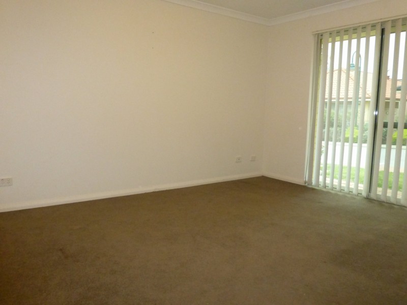 63/135 Challis Road, Seville Grove WA 6112