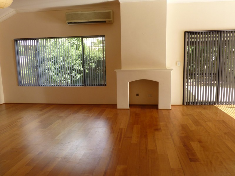 63 Waterperry Drive, Canning Vale WA 6155