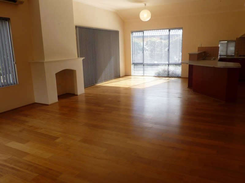 63 Waterperry Drive, Canning Vale WA 6155