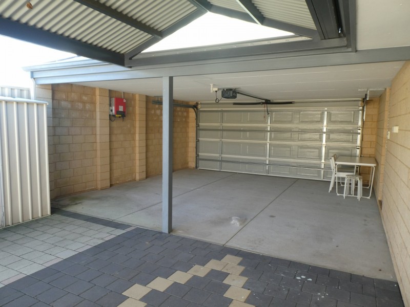 4 Ullapool Place, Seville Grove WA 6112