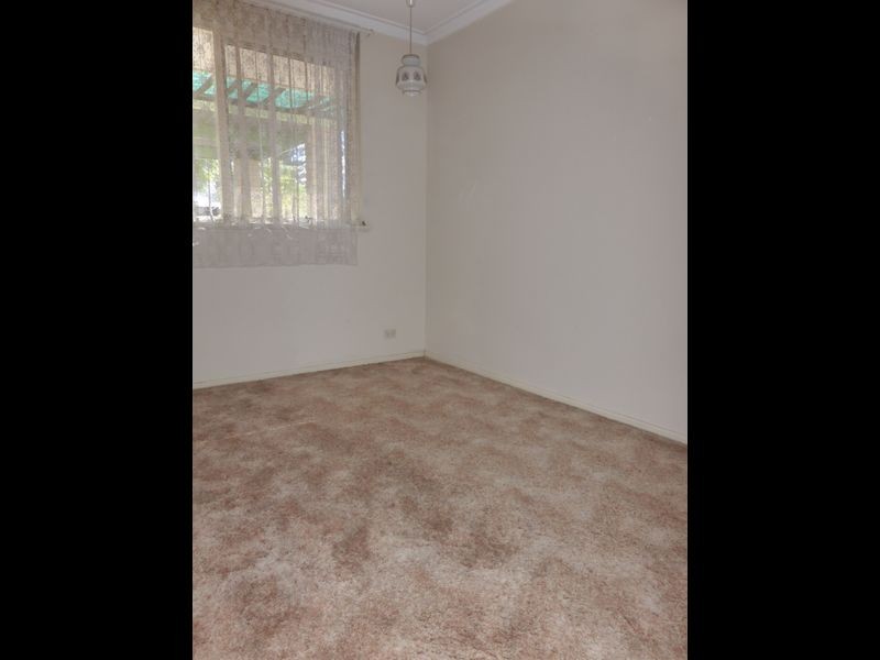 28 Currawong Way, Thornlie WA 6108