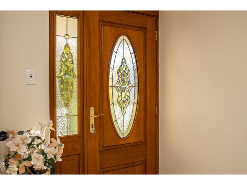 8 Ambassador Court, Thornlie WA 6108