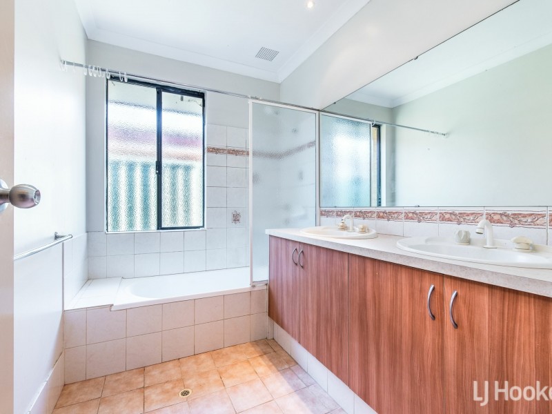 24 Lycett Turn, Southern River WA 6110