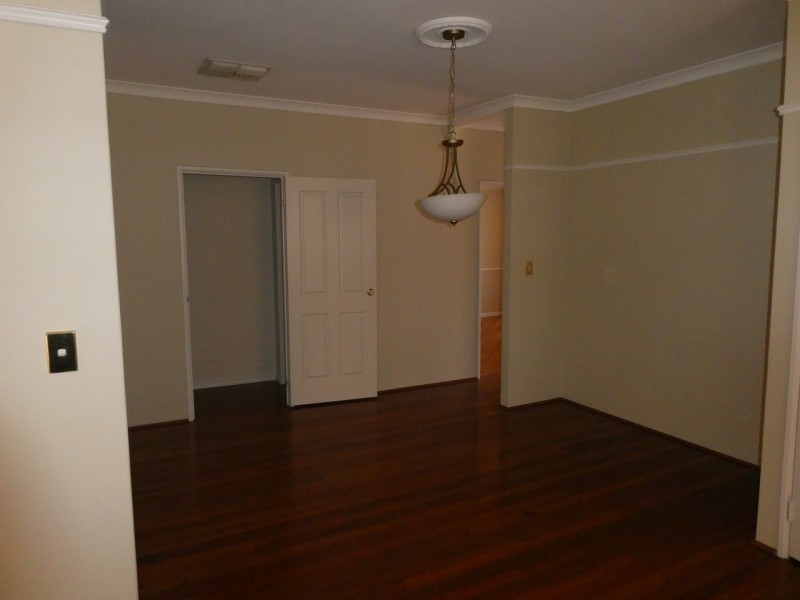 15 Davidia Lake Drive, Canning Vale WA 6155