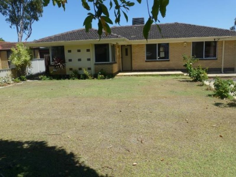 5 Hughenden Drive, Thornlie WA 6108