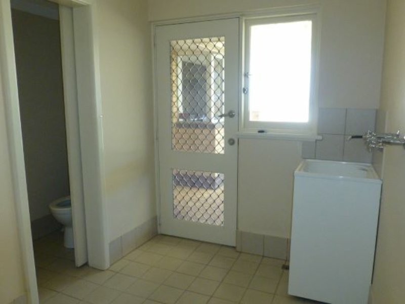 5 Hughenden Drive, Thornlie WA 6108