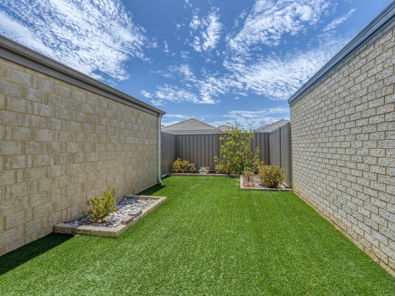 22 Holmes Street, Southern River WA 6110