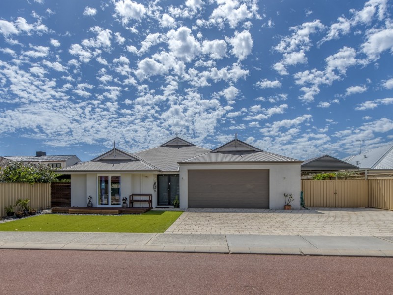 9 Davenport Promenade, Canning Vale WA 6155