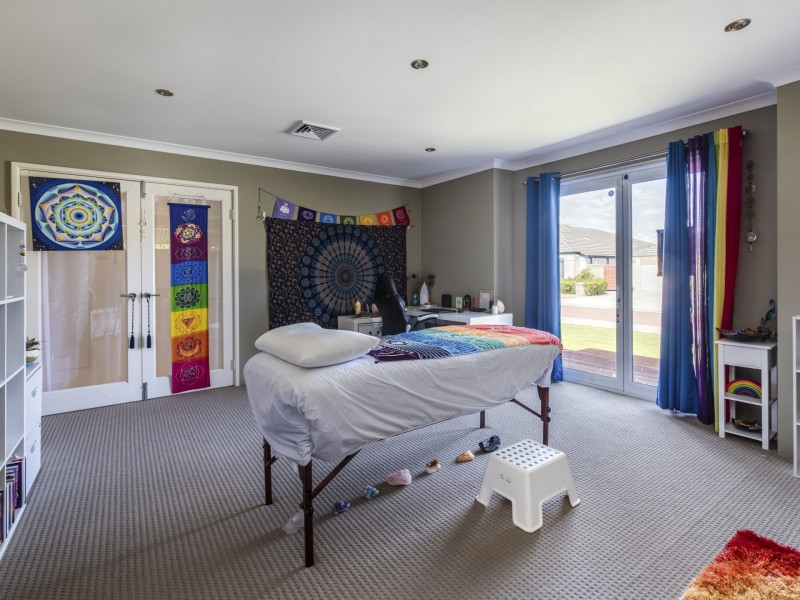 9 Davenport Promenade, Canning Vale WA 6155