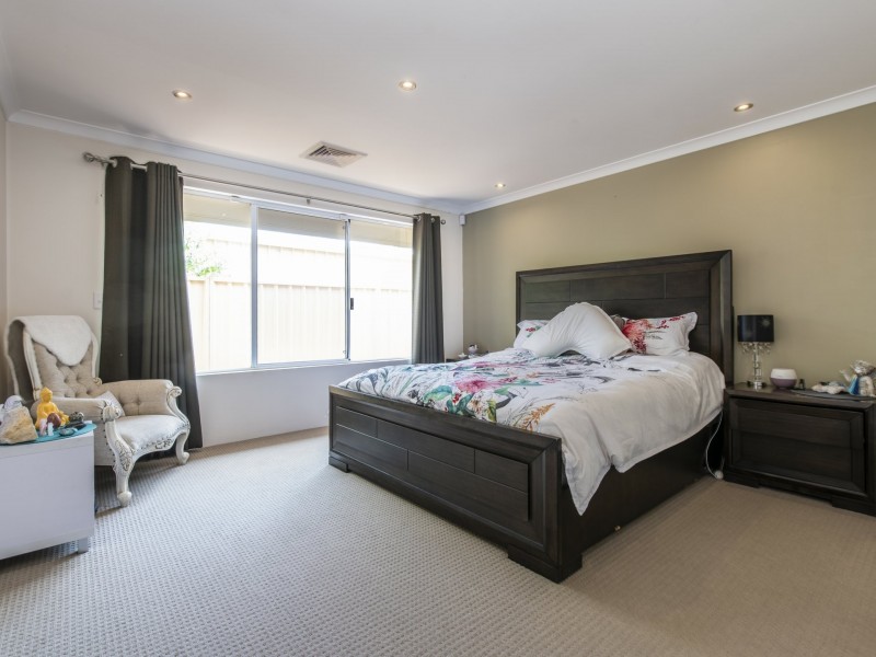 9 Davenport Promenade, Canning Vale WA 6155