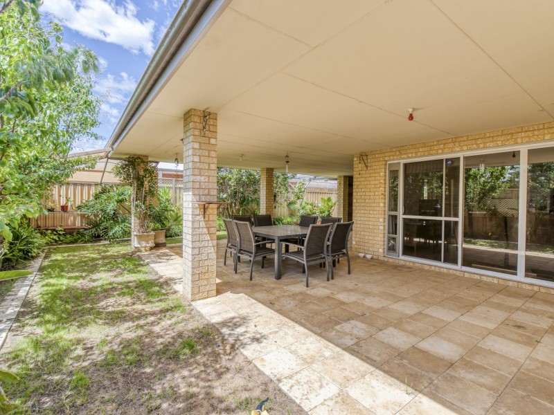 9 Davenport Promenade, Canning Vale WA 6155