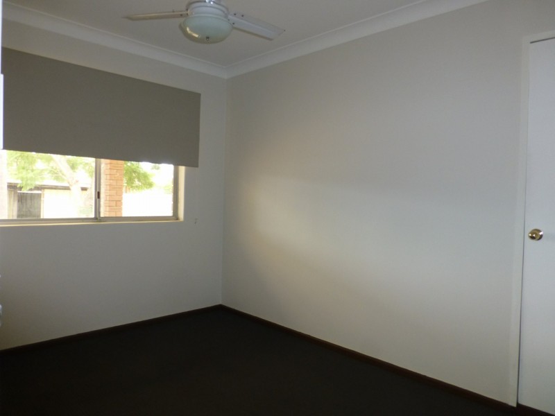 16 Mallow Way, Forrestfield WA 6058