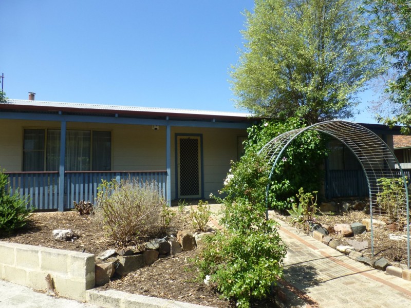 11 Gymea Court, Armadale WA 6112