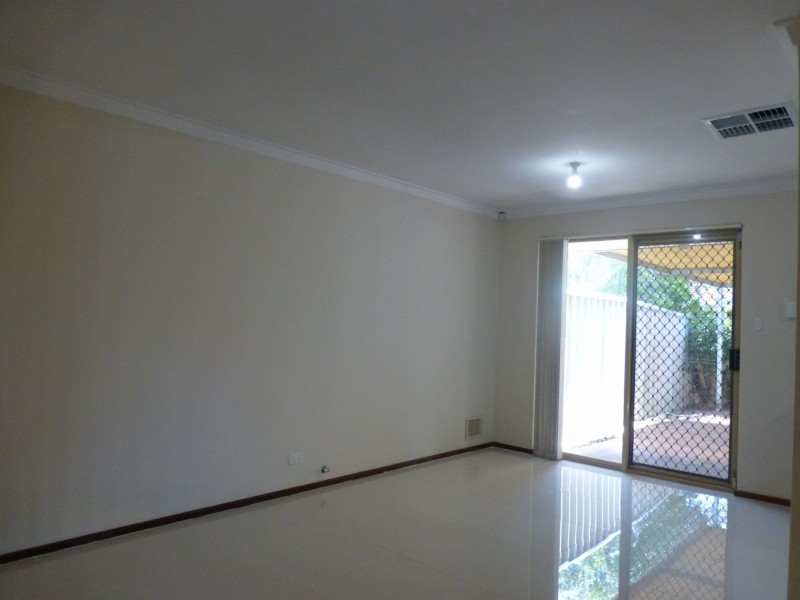 9/13 Chich Place, Cannington WA 6107