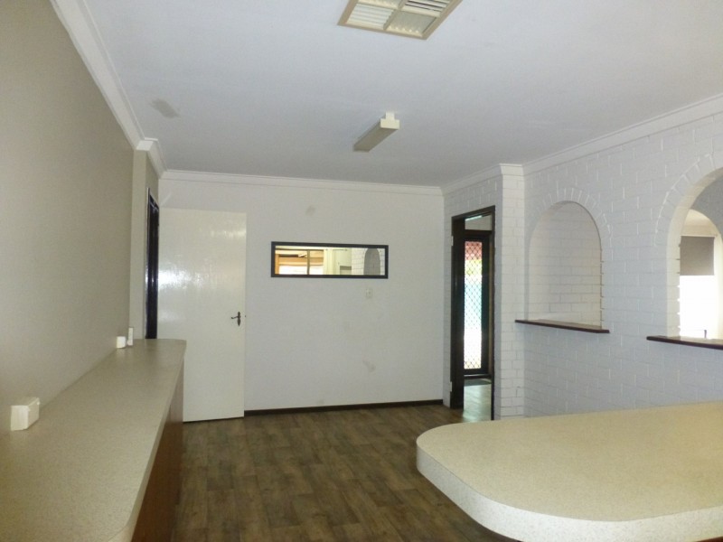 26 Grenadier Drive, Thornlie WA 6108