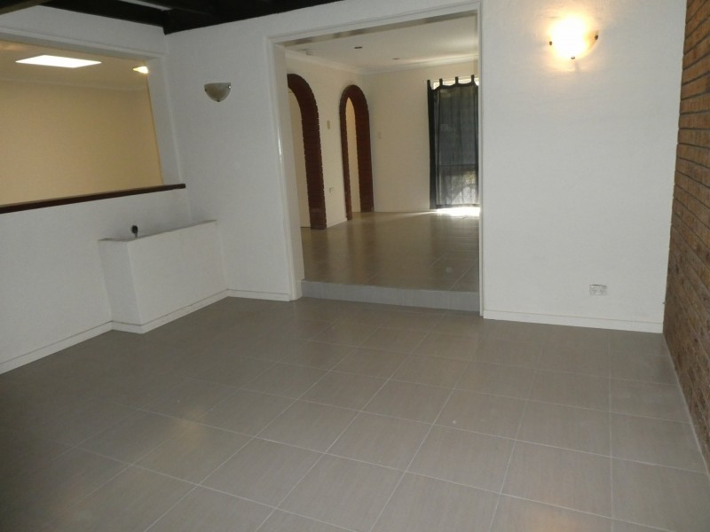 12 Willowmead Way, Kelmscott WA 6111