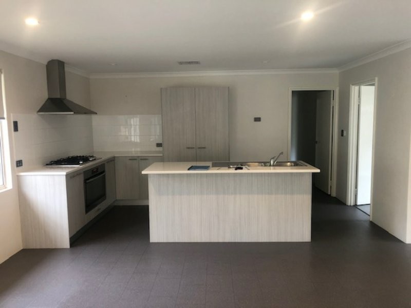 73 Somerford Promenade, Wellard WA 6170