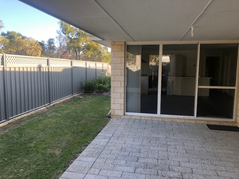 73 Somerford Promenade, Wellard WA 6170