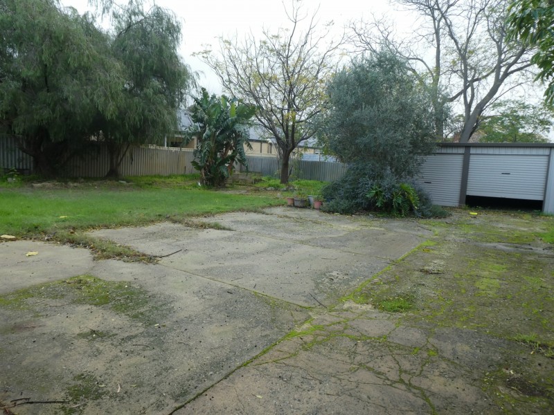 53 Ward Crescent, Kelmscott WA 6111
