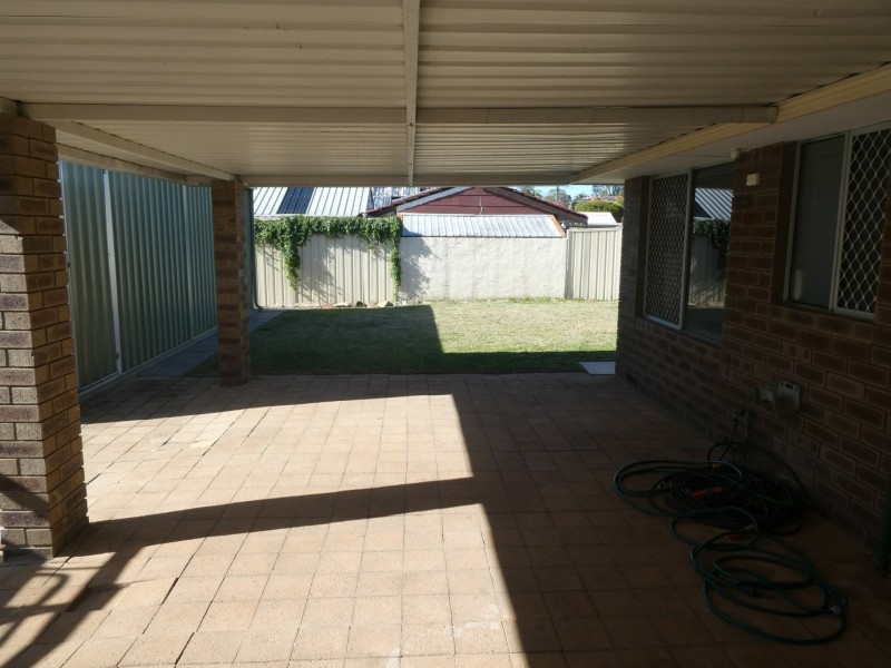 2 Mcleish Place, Thornlie WA 6108