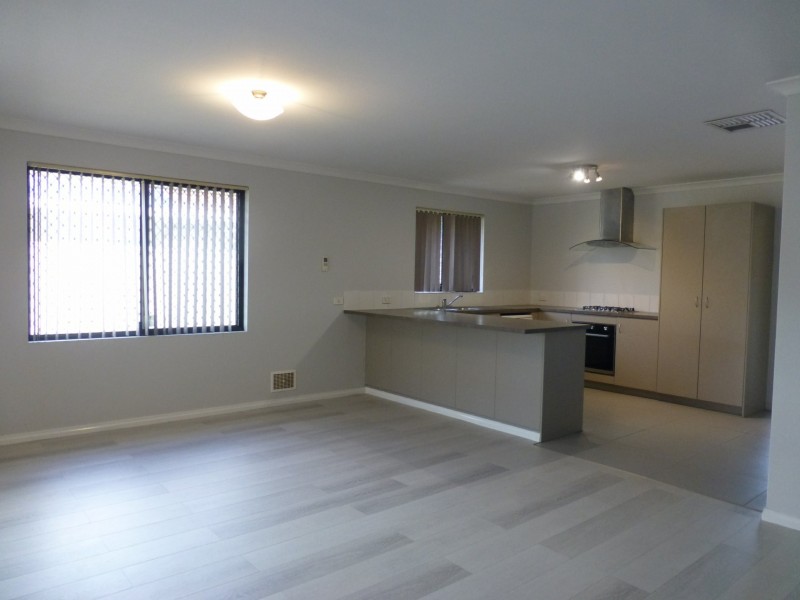 32 Reigate Street, Gosnells WA 6110