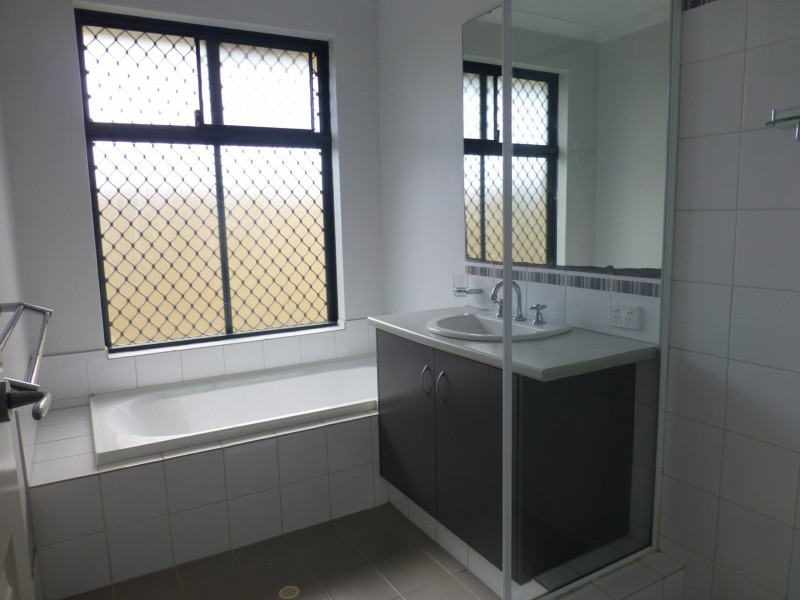 32 Reigate Street, Gosnells WA 6110