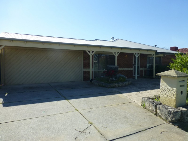 17 Wisteria Place, Thornlie WA 6108