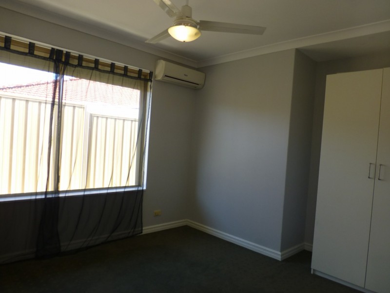 17 Wisteria Place, Thornlie WA 6108