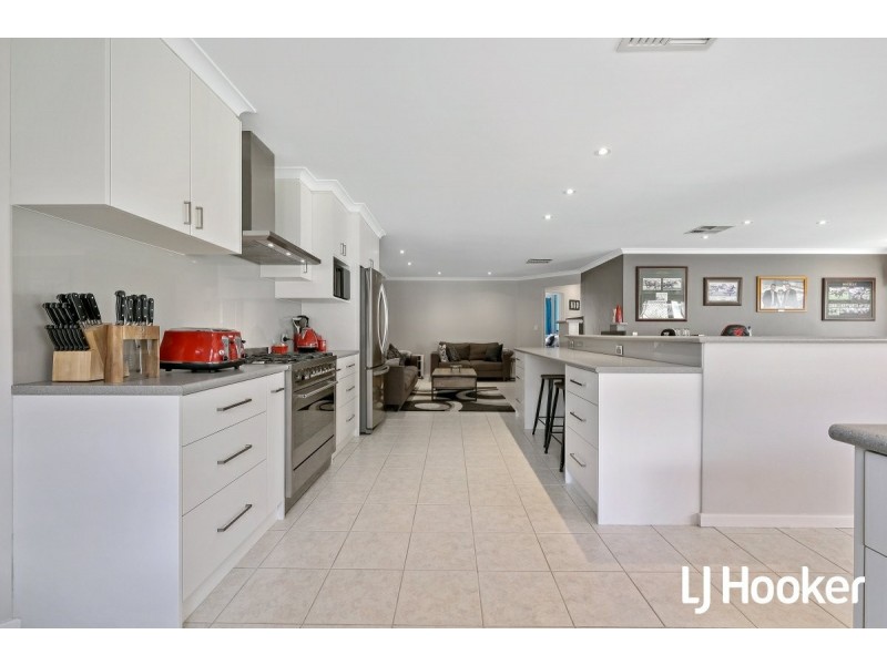 24 Solway Green, Canning Vale WA 6155