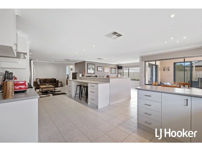 24 Solway Green, Canning Vale WA 6155