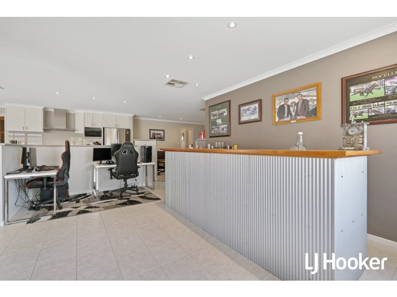 24 Solway Green, Canning Vale WA 6155