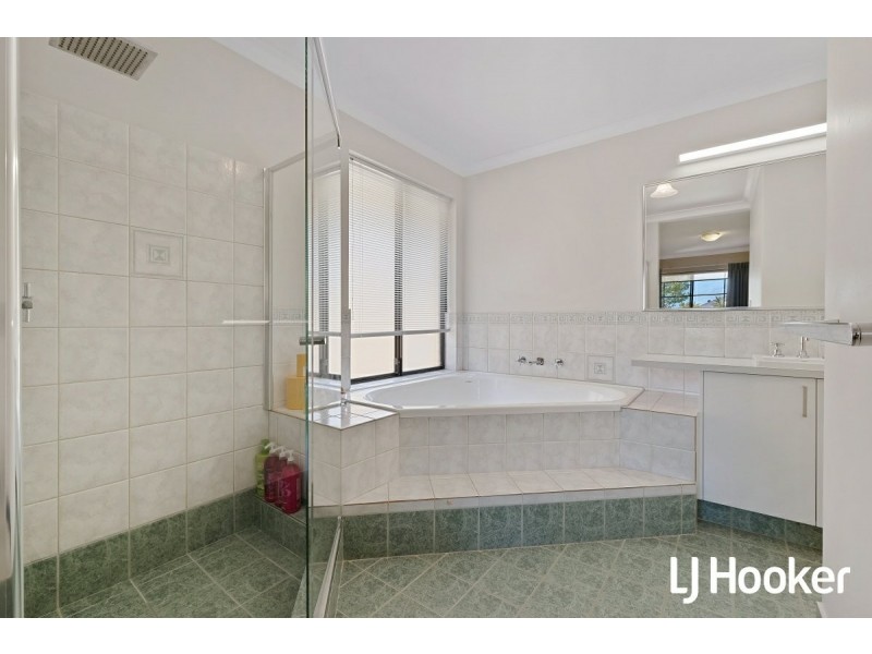 24 Solway Green, Canning Vale WA 6155