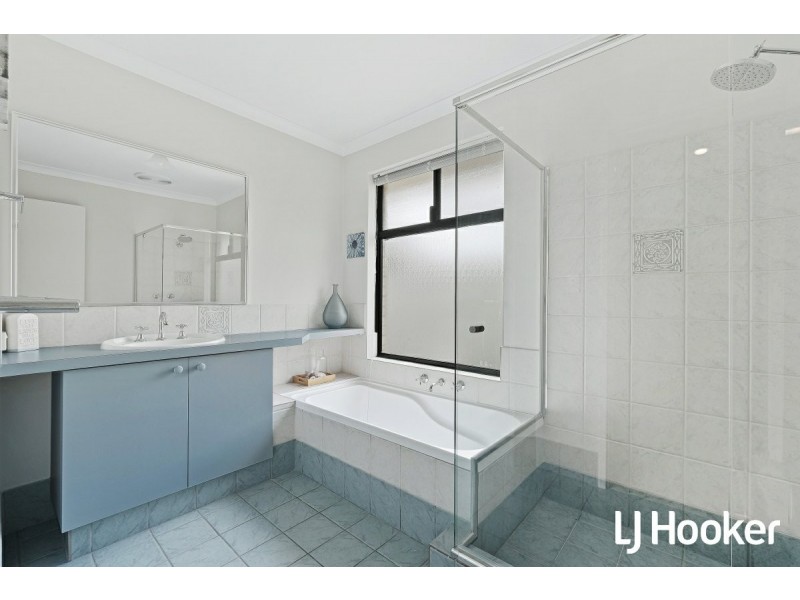 24 Solway Green, Canning Vale WA 6155