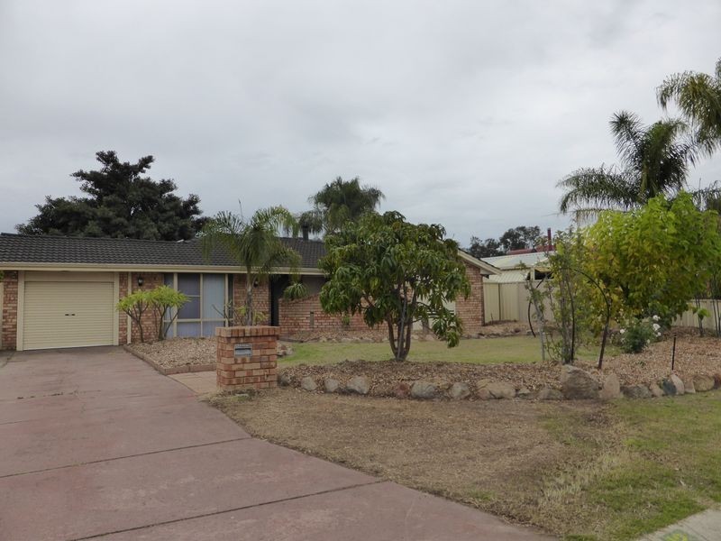 12 Majestic Court, Thornlie WA 6108