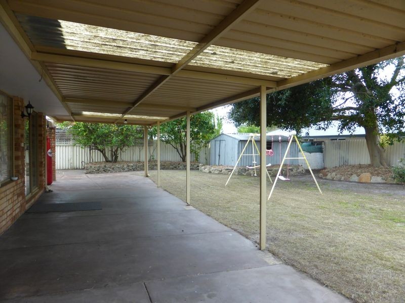 12 Majestic Court, Thornlie WA 6108