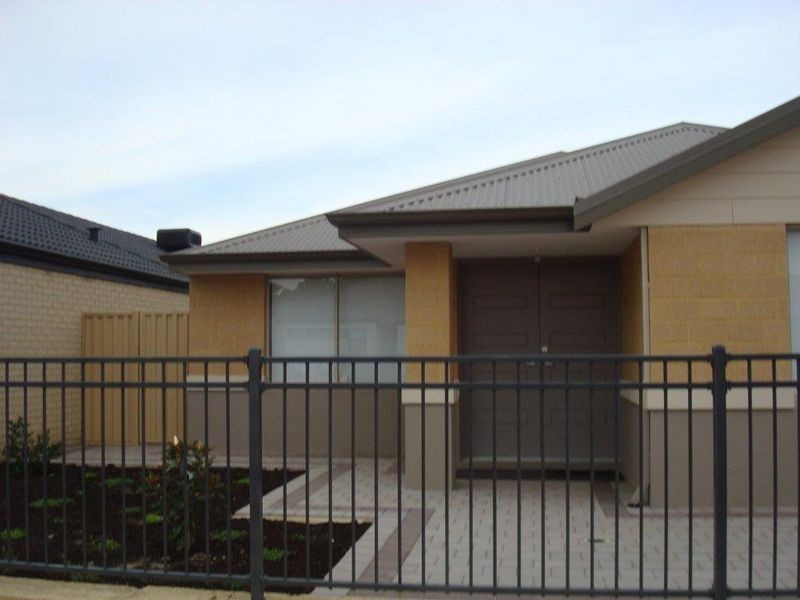 14 Turnstone Link, Harrisdale WA 6112