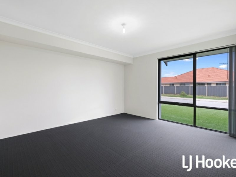 19 Kelang Road, Wattle Grove WA 6107