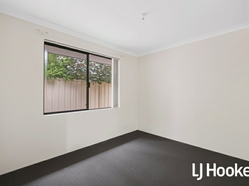 19 Kelang Road, Wattle Grove WA 6107