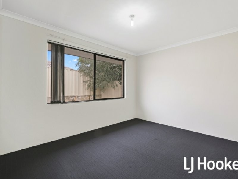 19 Kelang Road, Wattle Grove WA 6107