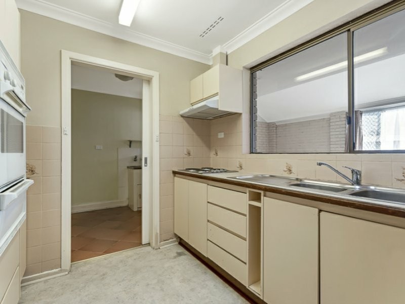 9 Brett Place, Gosnells WA 6110