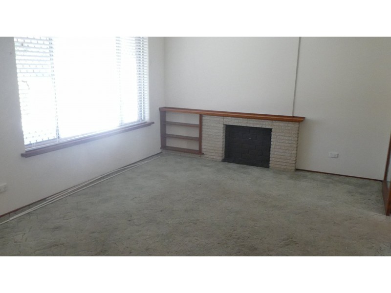 99 Spring Road, Thornlie WA 6108