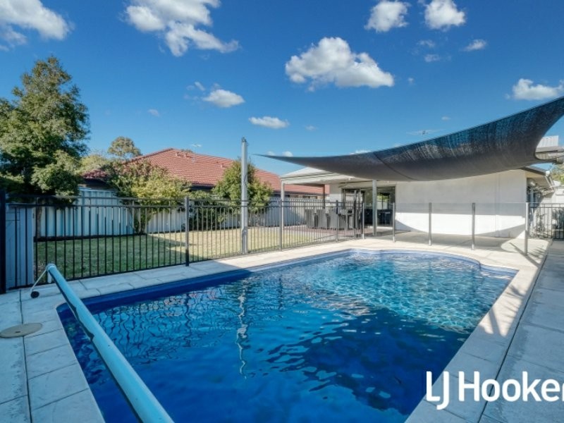 21 Kingsway Gardens, Canning Vale WA 6155