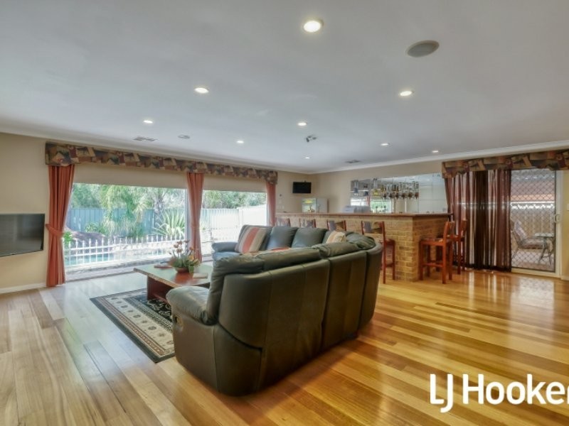 38 Molloy Circuit, Atwell WA 6164