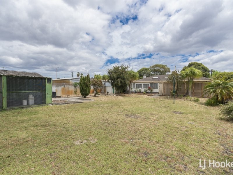 40 Probert Road, Thornlie WA 6108