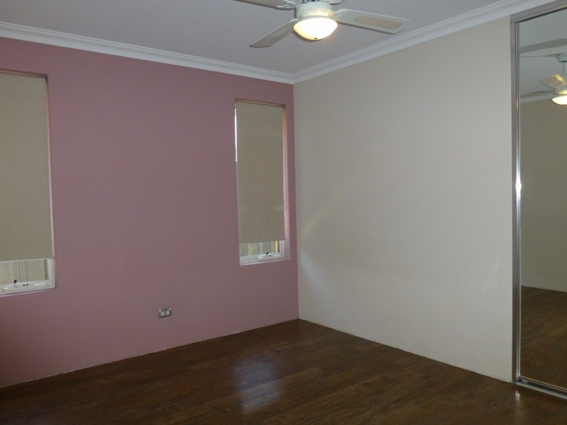 5 Tonbridge Way, Thornlie WA 6108