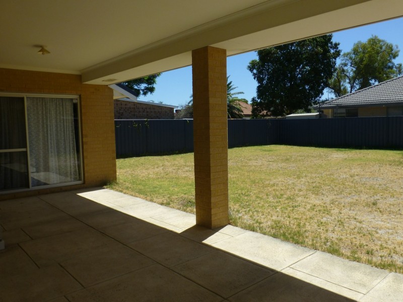 5 Tonbridge Way, Thornlie WA 6108